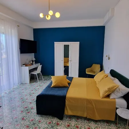 Bellevue Bed & Breakfast 3*